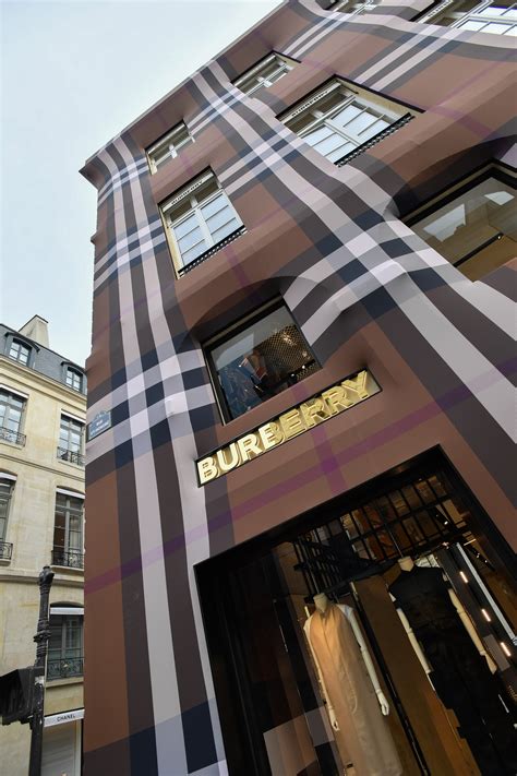 burberry london ici paris|burberry st honore paris.